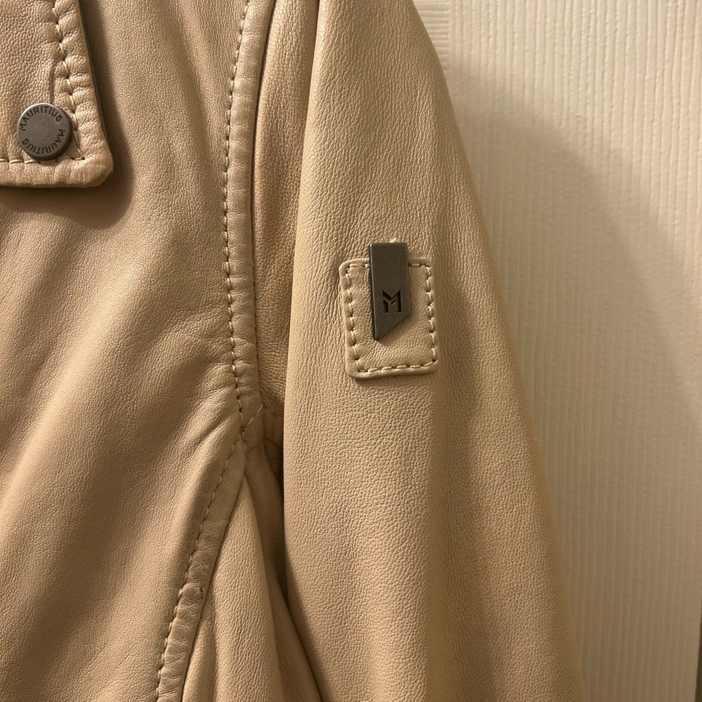 Mauritius Tan Leather Jacket with Gray Star Accents - Picture 5 of 12